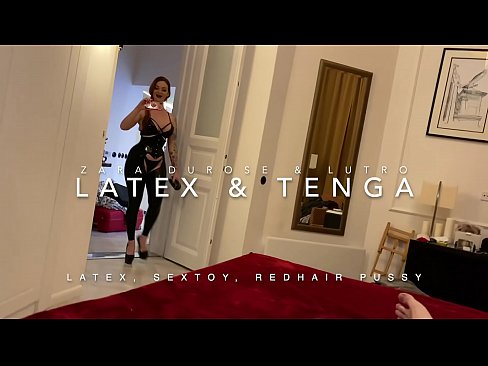 ❤️ Sorellastra dai capelli rossi in costume di latex scopata dal fratellastro Porno fbal it.pornobot.ru ☑